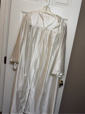 White Graduation gown